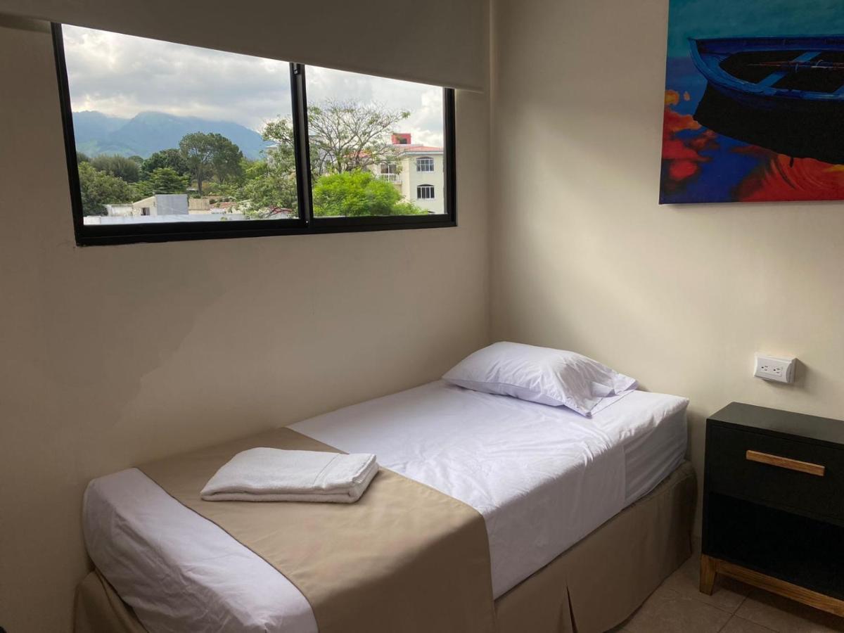 Hotel La Capilla - Suites & Apartments San Benito San Salvador Luaran gambar